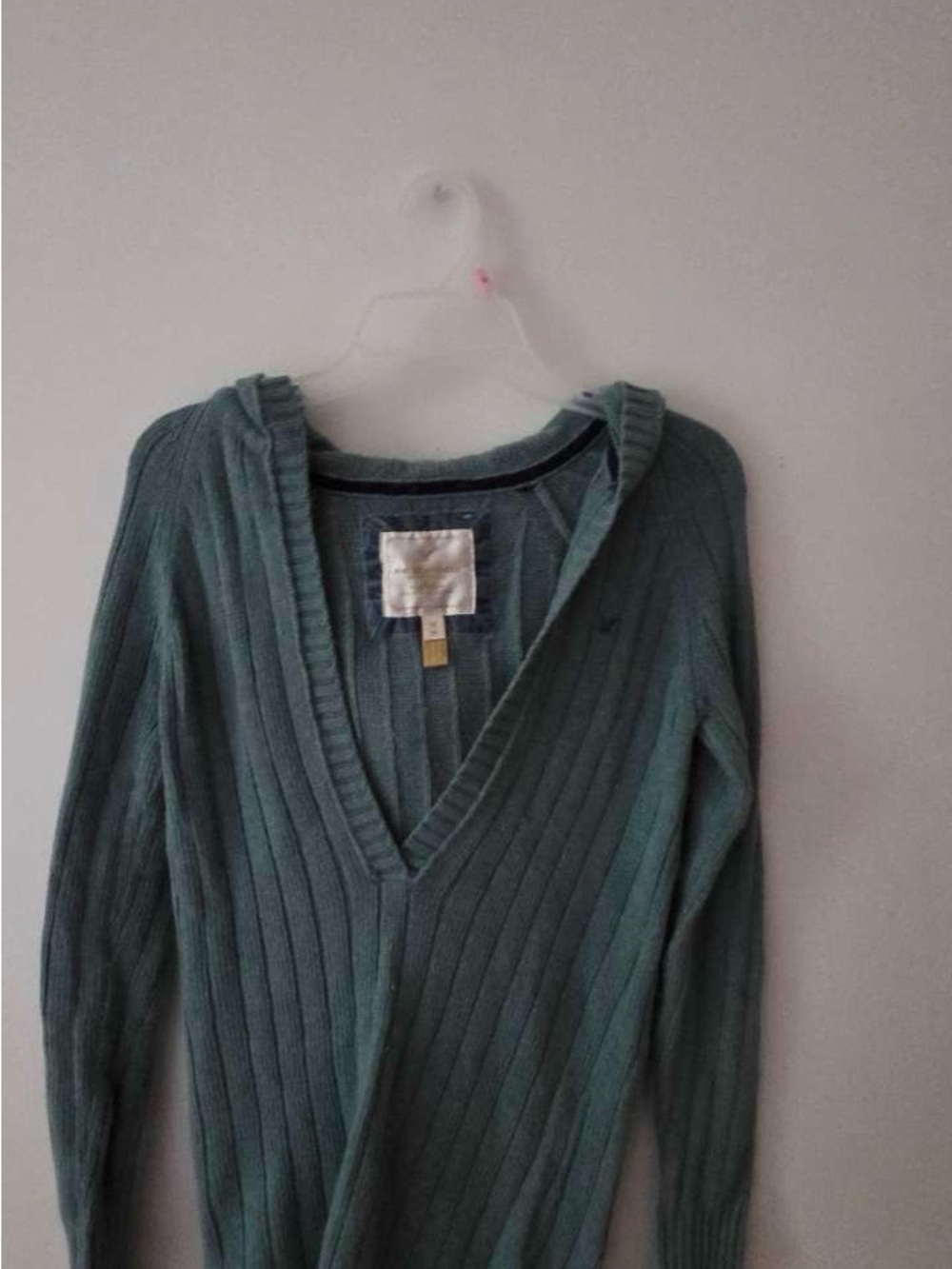 American Eagle Outfitters Teal Ribbed V-Neck Sweater Size M